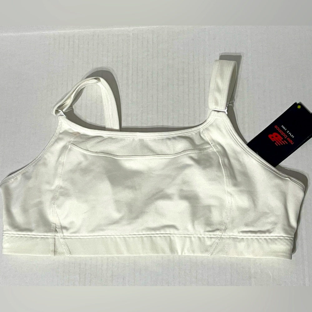 New Balance Shockingly Unshocking Bra - Size 40D - White - NWT